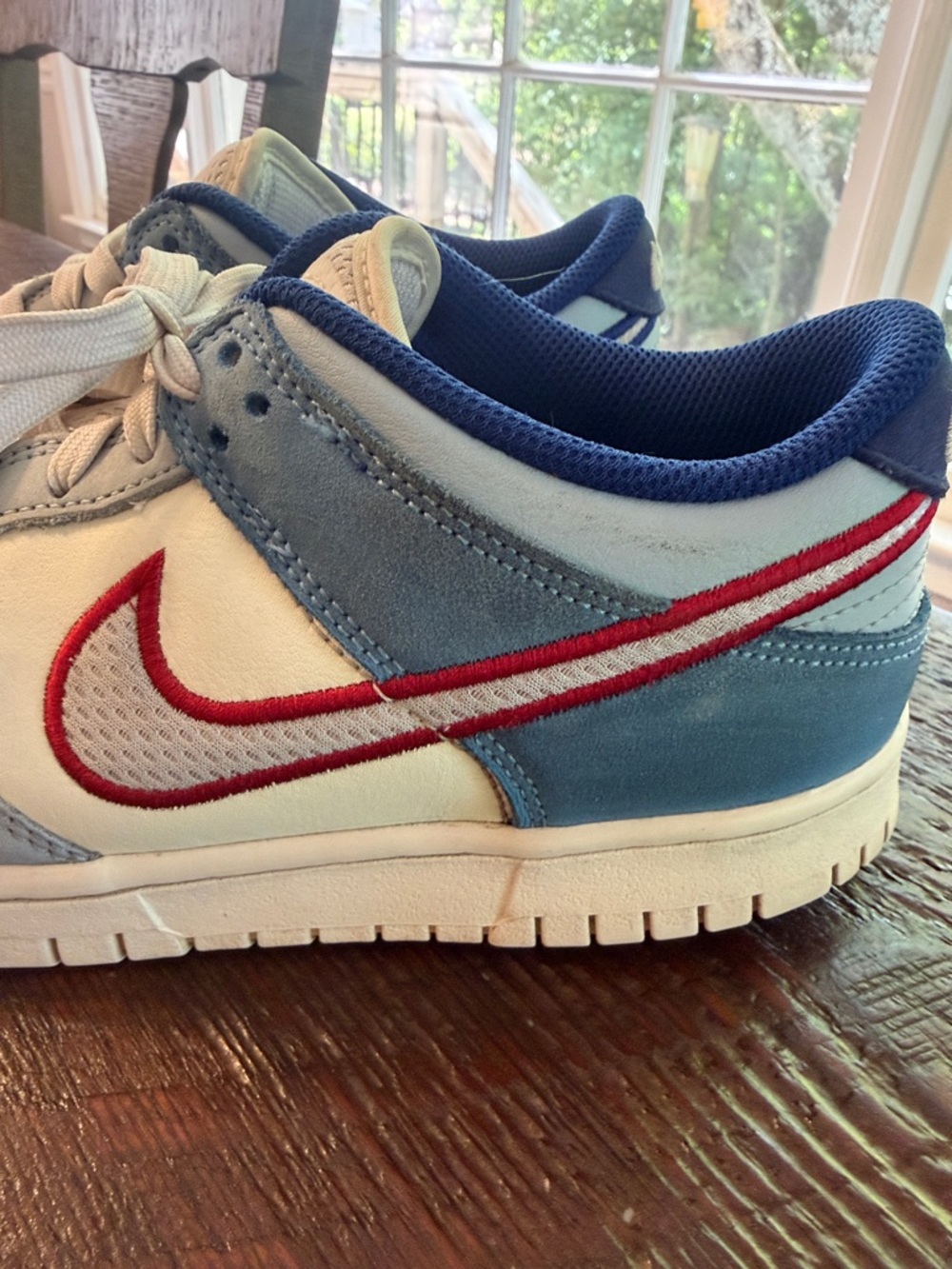 Nike Low Top Sneakers Youth 6Y (Fits Womens 7.5-8) Blue White Red